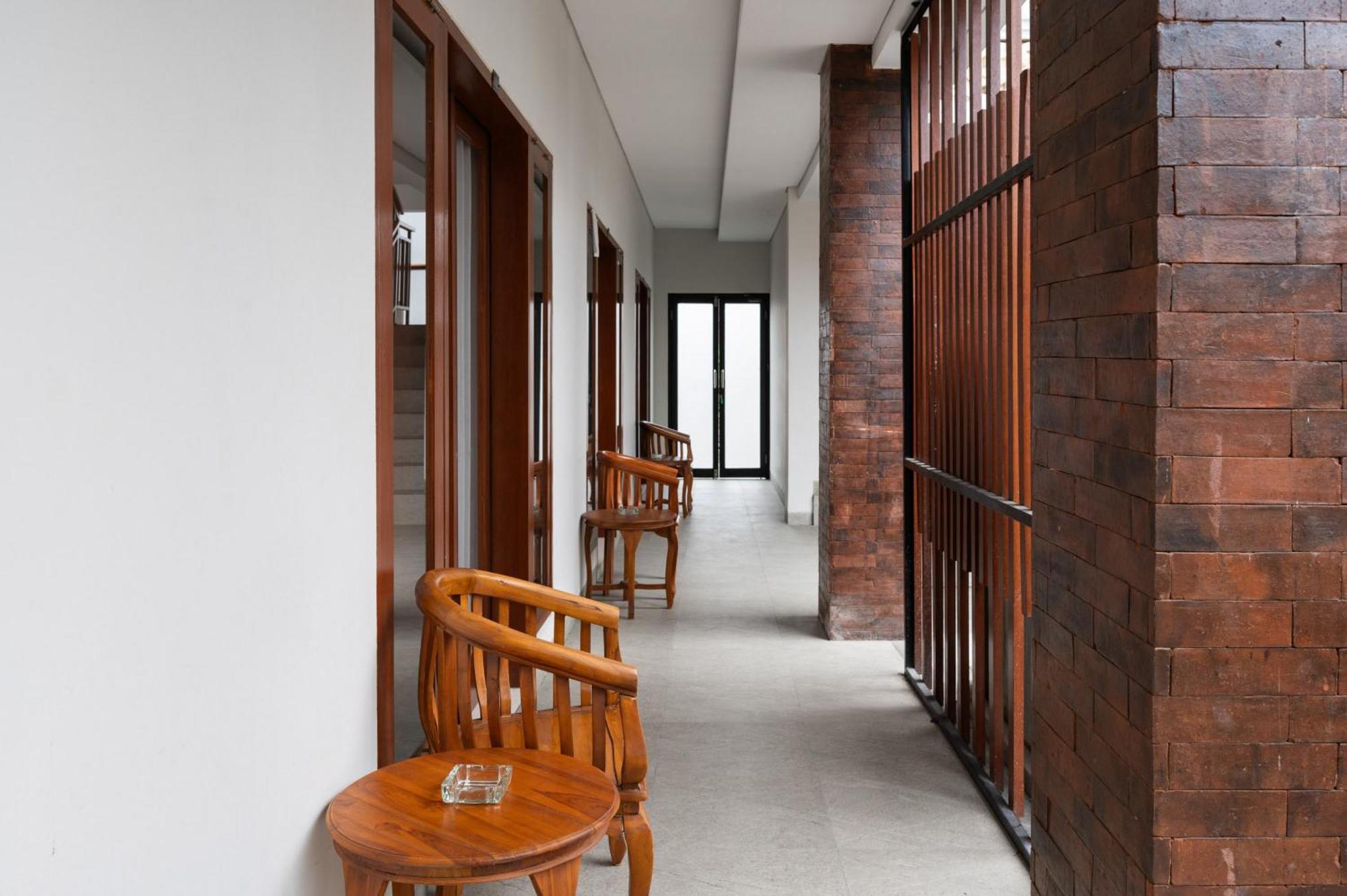 Reddoorz Plus At Yasa'S Living Denpasar Sanur  Exterior photo